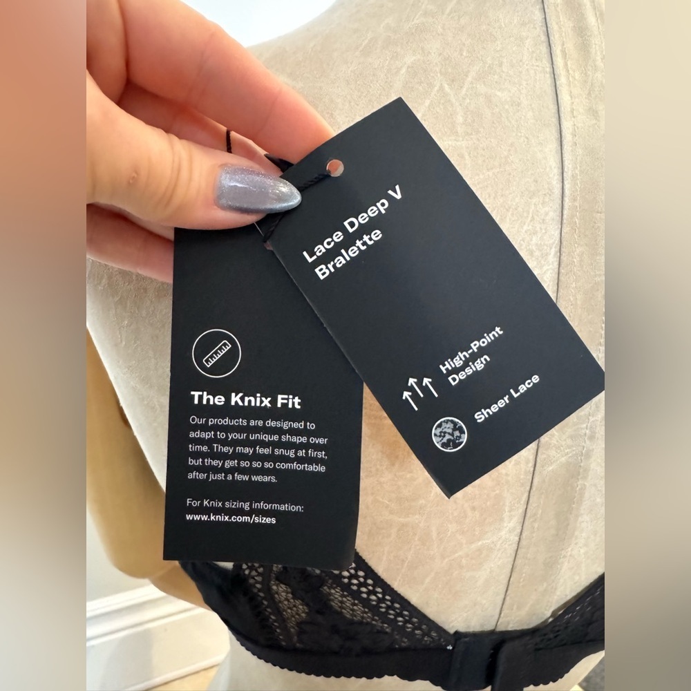 NWT KNIX Lace Deep V Bralette, Black (XXL) - Picture 9 of 11